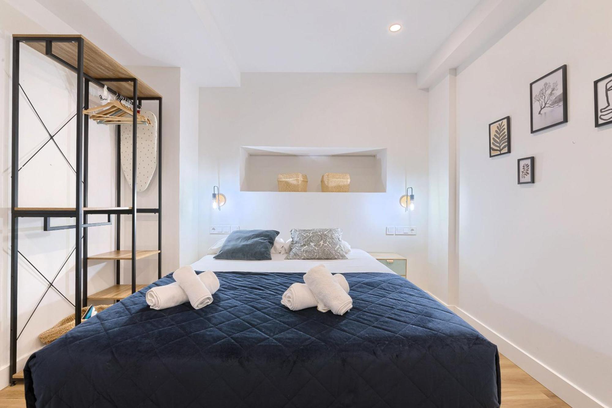 Deustown Apartamentos Билбао Екстериор снимка