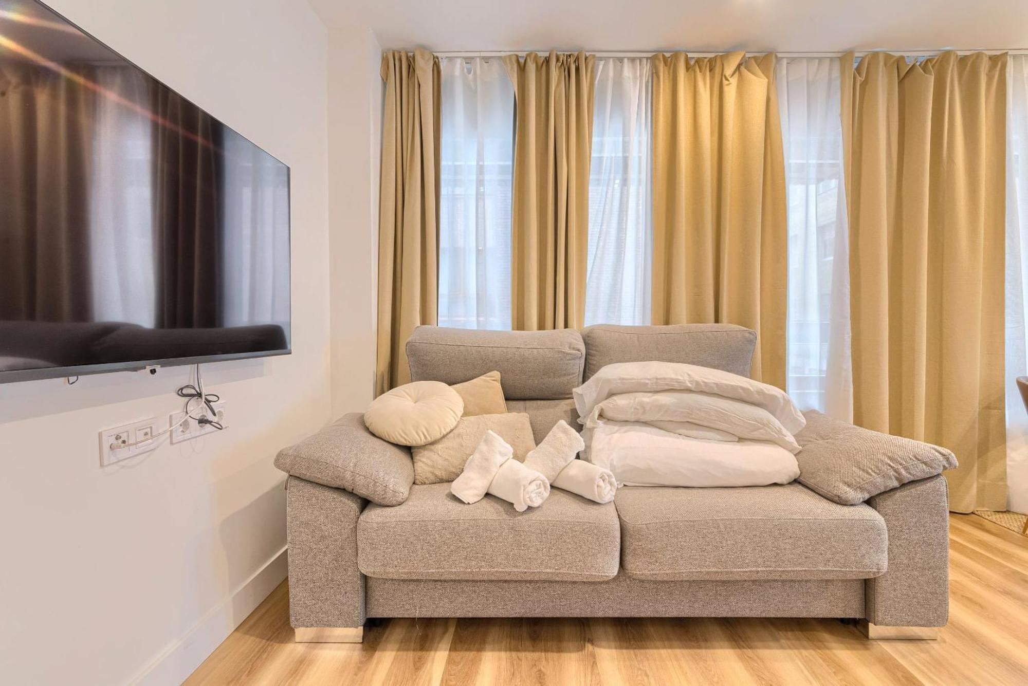 Deustown Apartamentos Билбао Екстериор снимка