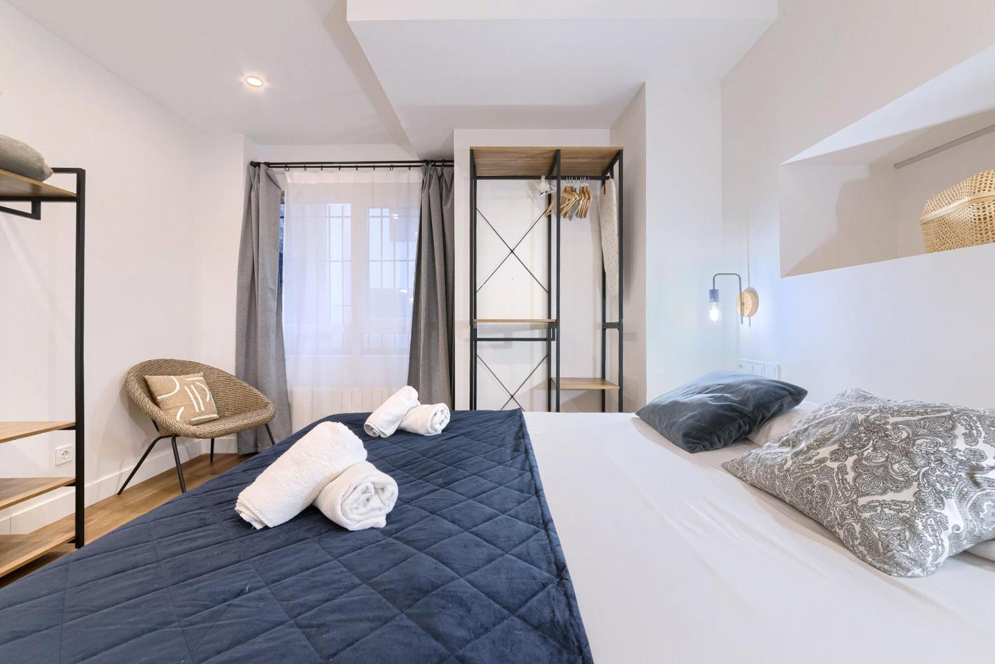 Deustown Apartamentos Билбао Екстериор снимка